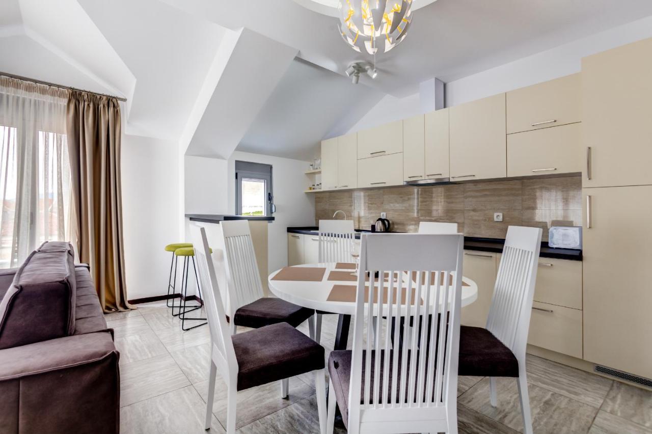 Riva Residence Ðenovići エクステリア 写真